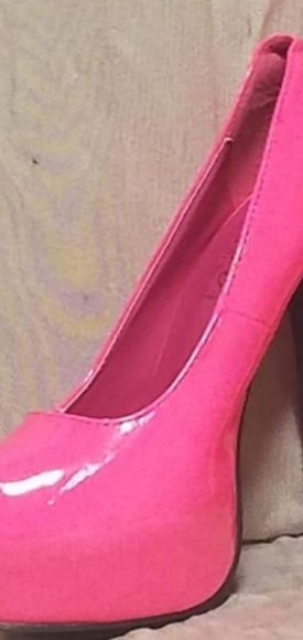 Shoes - Picture 2 of 3